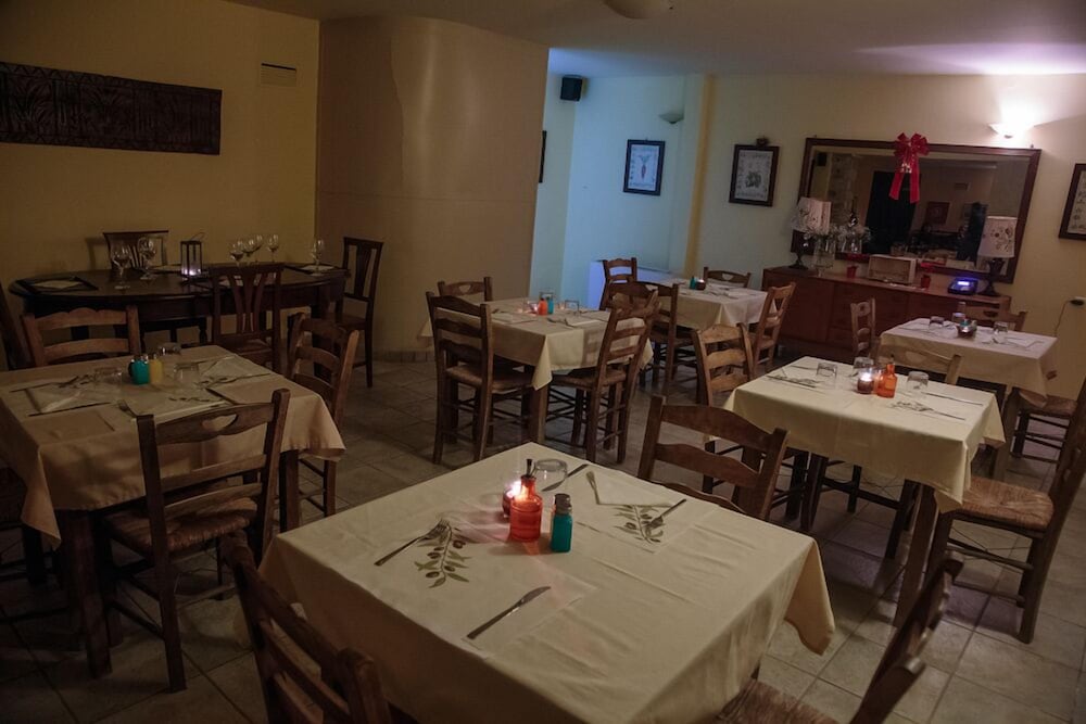 Фото Отель Ntouana