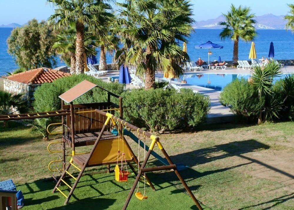 Фото Irina Beach Hotel