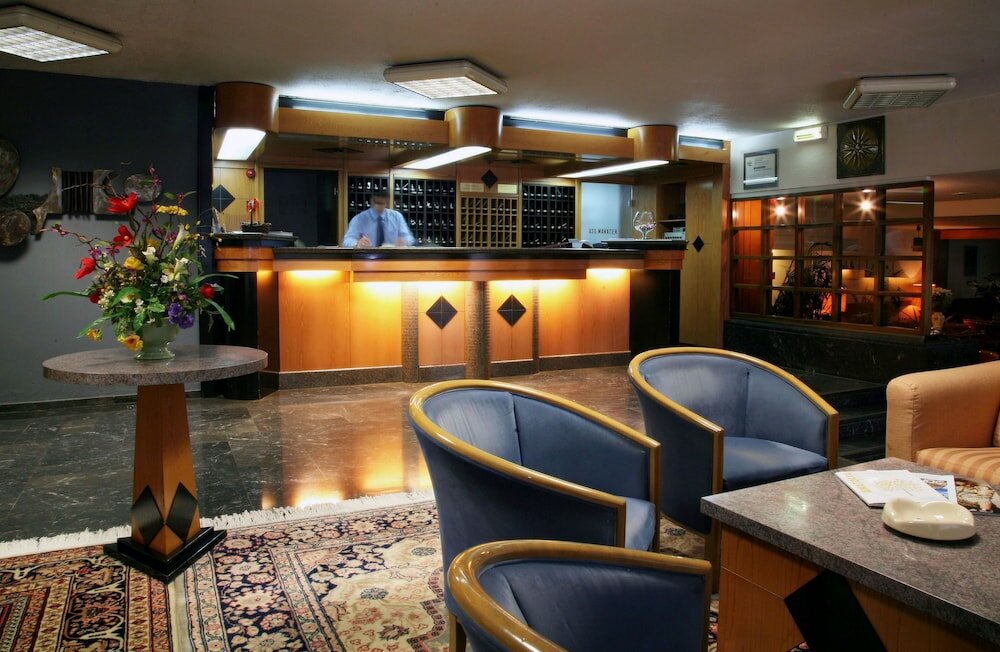 Фото Hotel Queen Olga