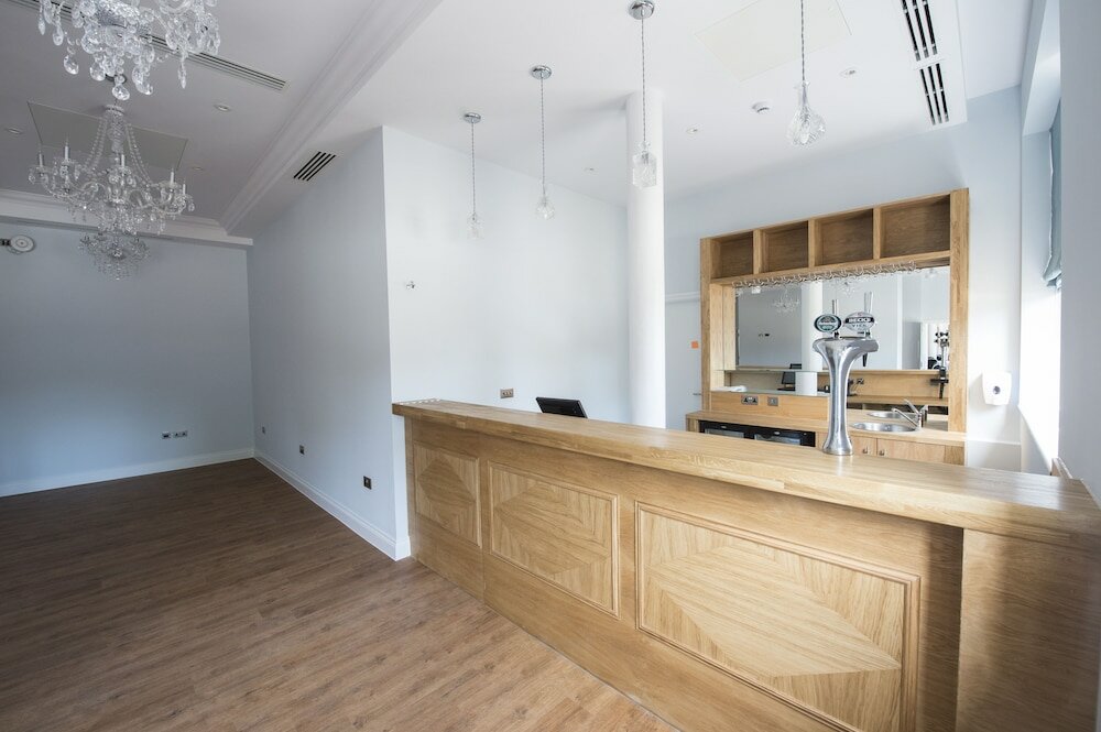 Фото Yarrow Hotel