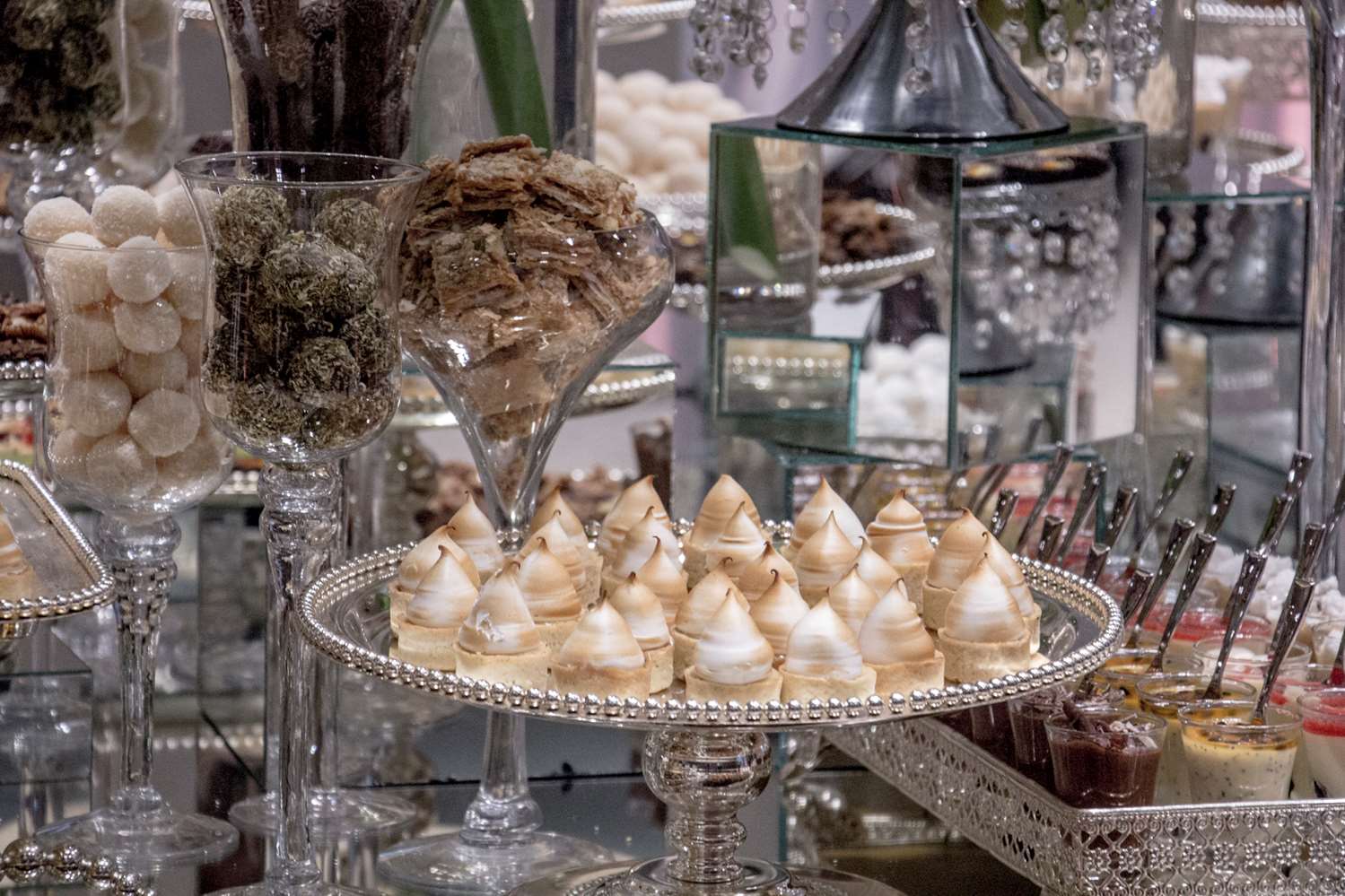 Фото Dazzler by Wyndham Asuncion