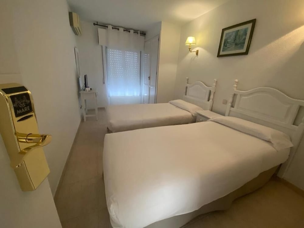 Фото Hotel Mare Estepona