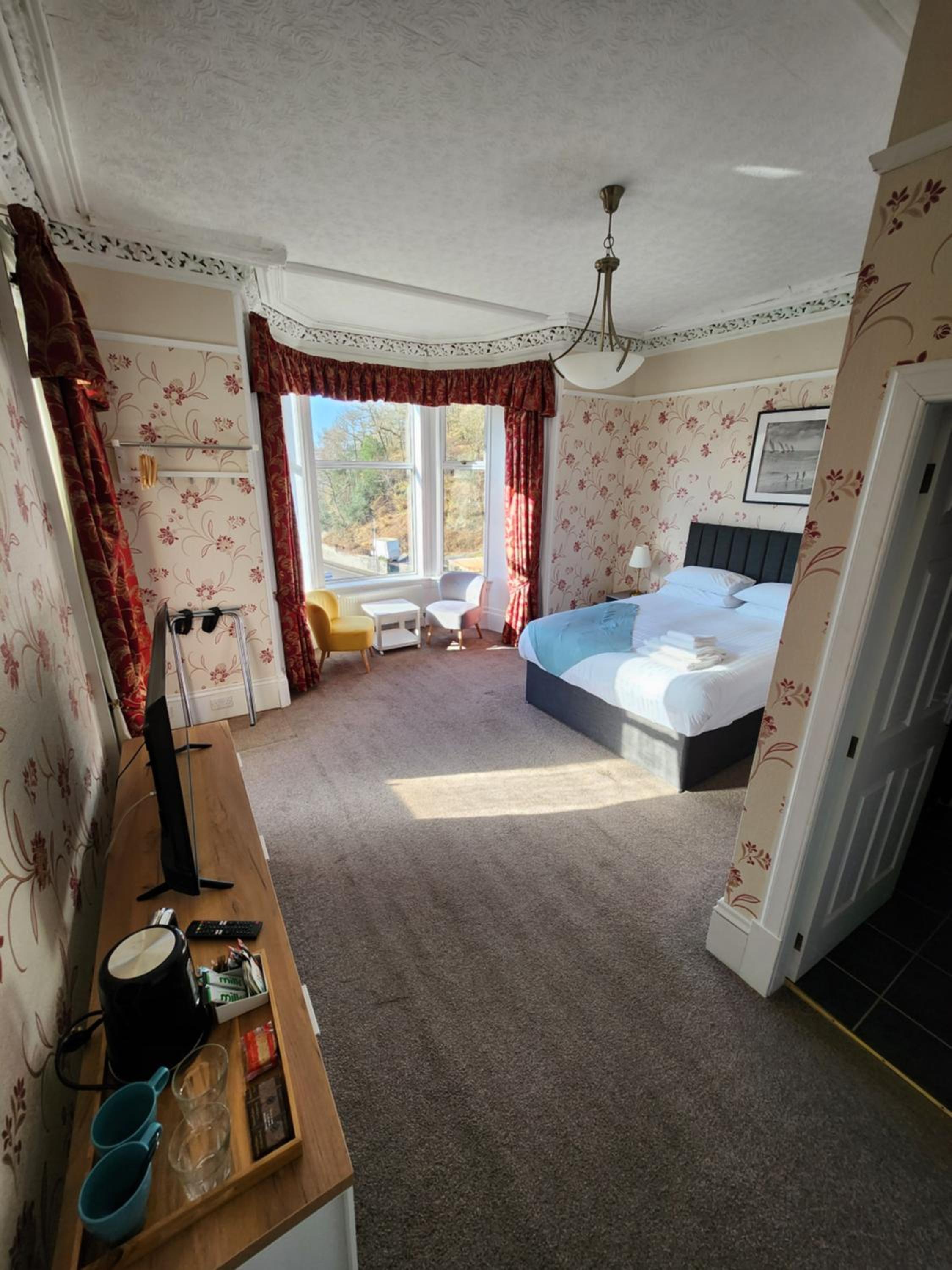 Фото Kings Knoll Hotel