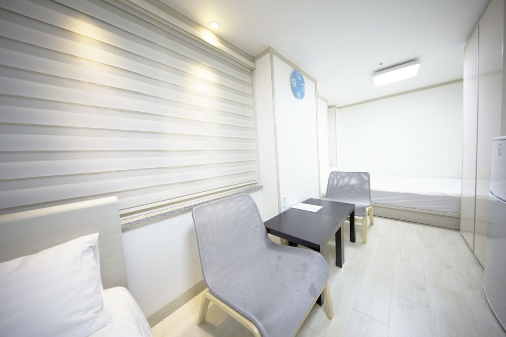 Фото Inn The City Business Hotel