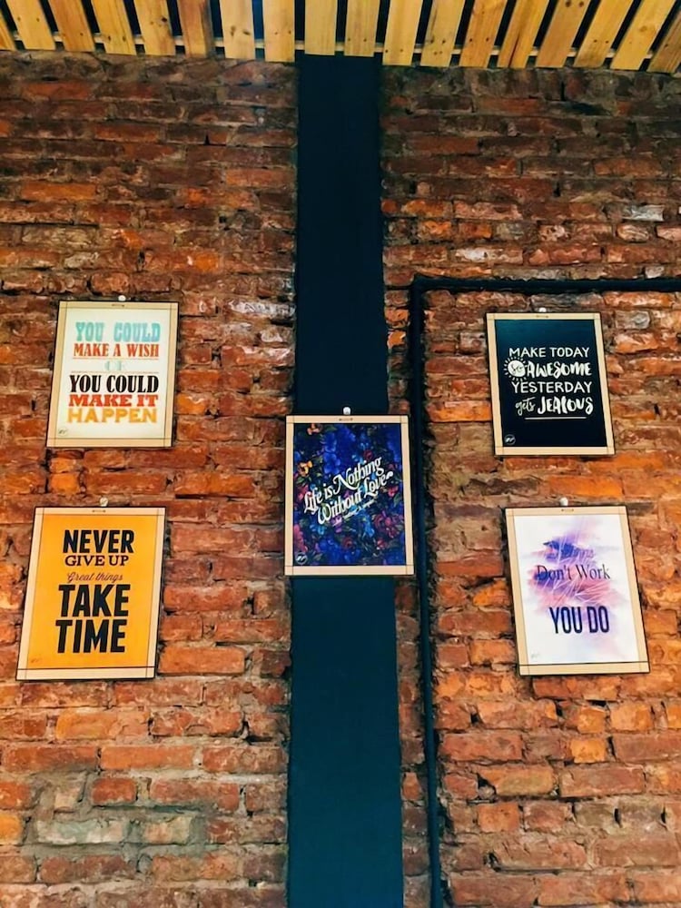 Фото Golden Snake Hostel