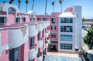Гостиница Days Inn by Wyndham Santa Monica/Los Angeles