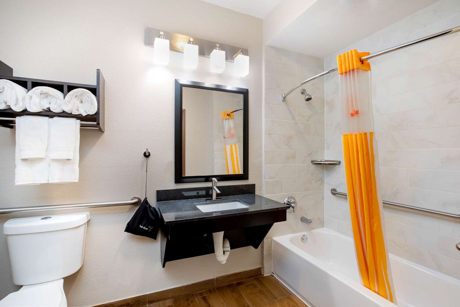 Фото La Quinta Inn by Wyndham Livermore