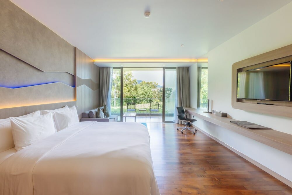 Фото Oceanfront Beach Resort