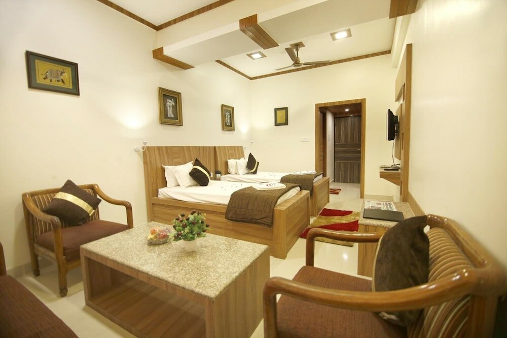 Фото Hotel Sheetal Regency