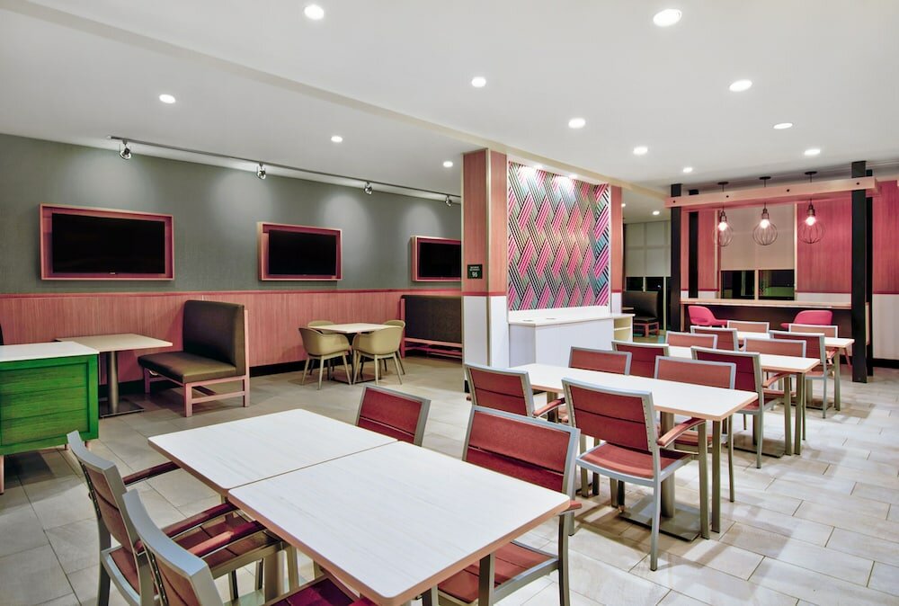 Фото Holiday Inn Erie, an Ihg Hotel