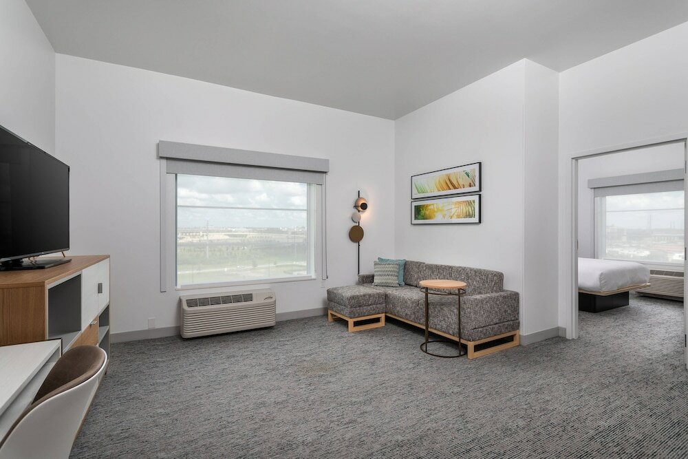 Фото TownePlace Suites by Marriott Orlando Southwest Near Universal