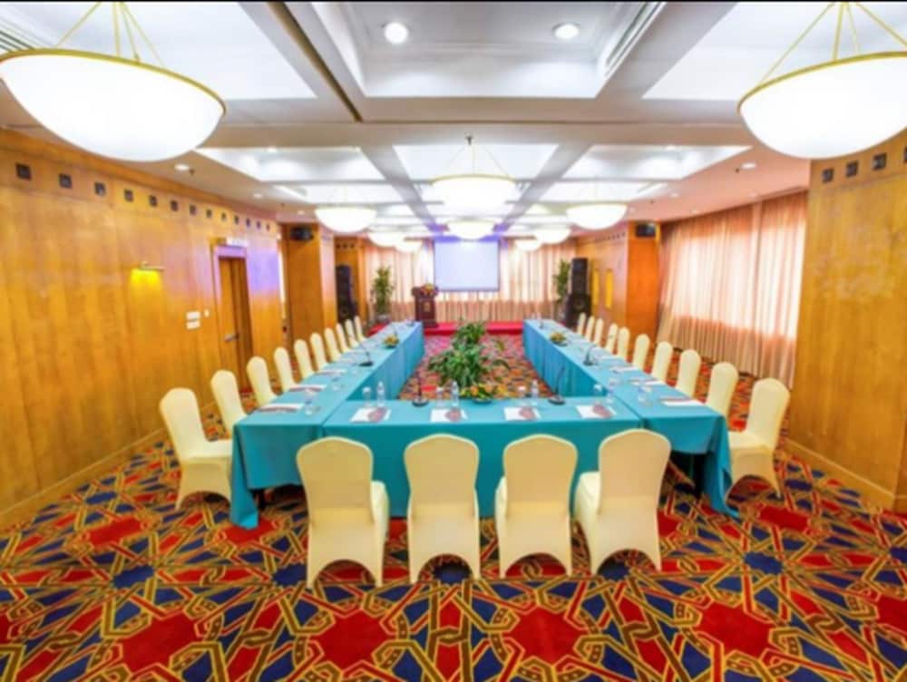 Фото Hanoi Hotel