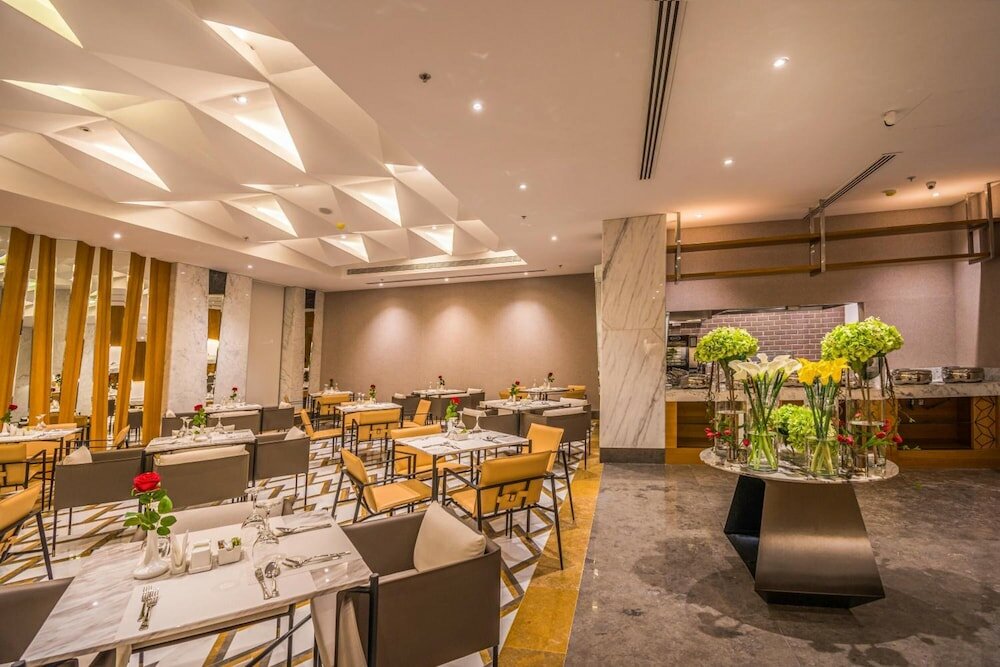 Фото Grand Plaza Hotel