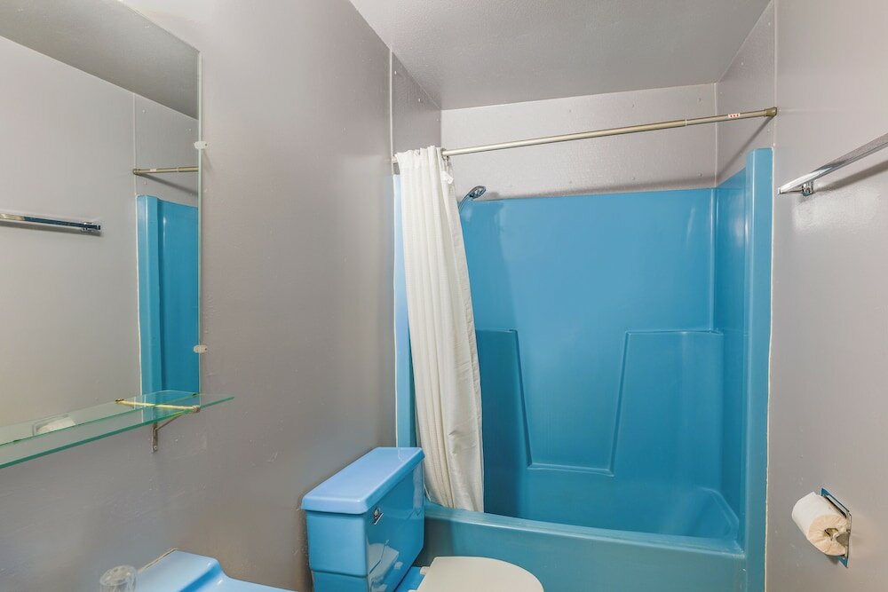 Фото Love Hotels Tomahawk by Oyo at Lake Mohawksin Wi