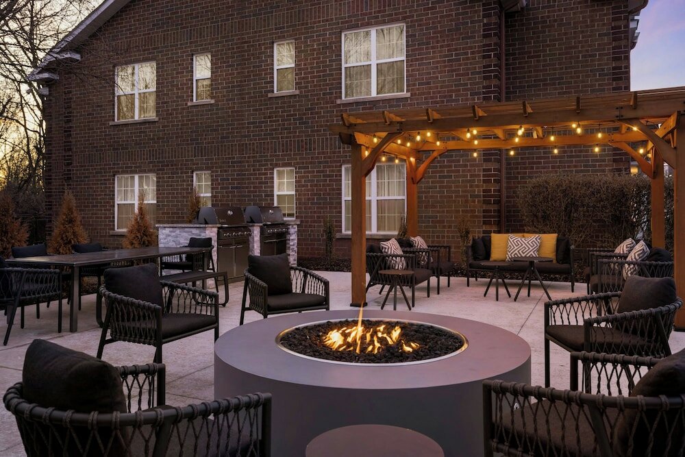 Фото TownePlace Suites by Marriott Detroit Dearborn