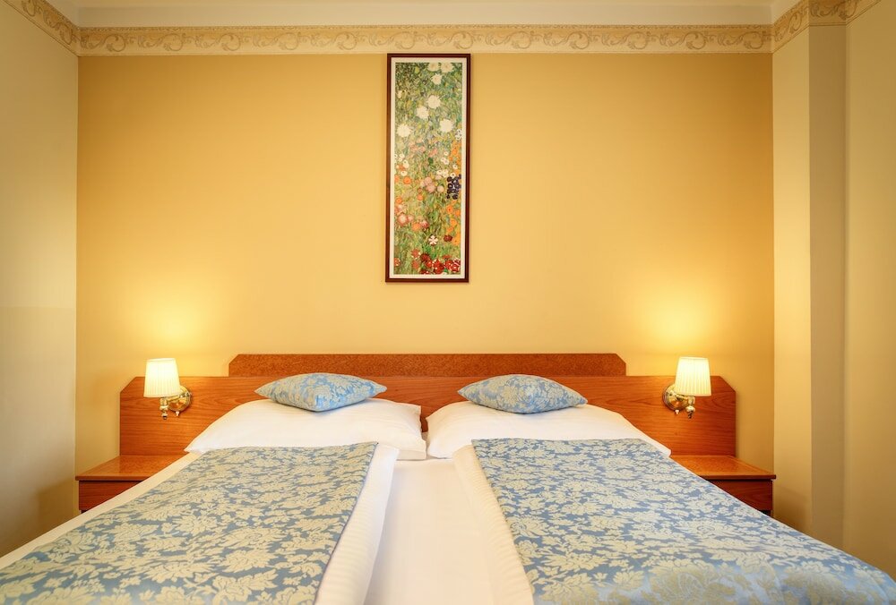 Фото Hotel Bellevue