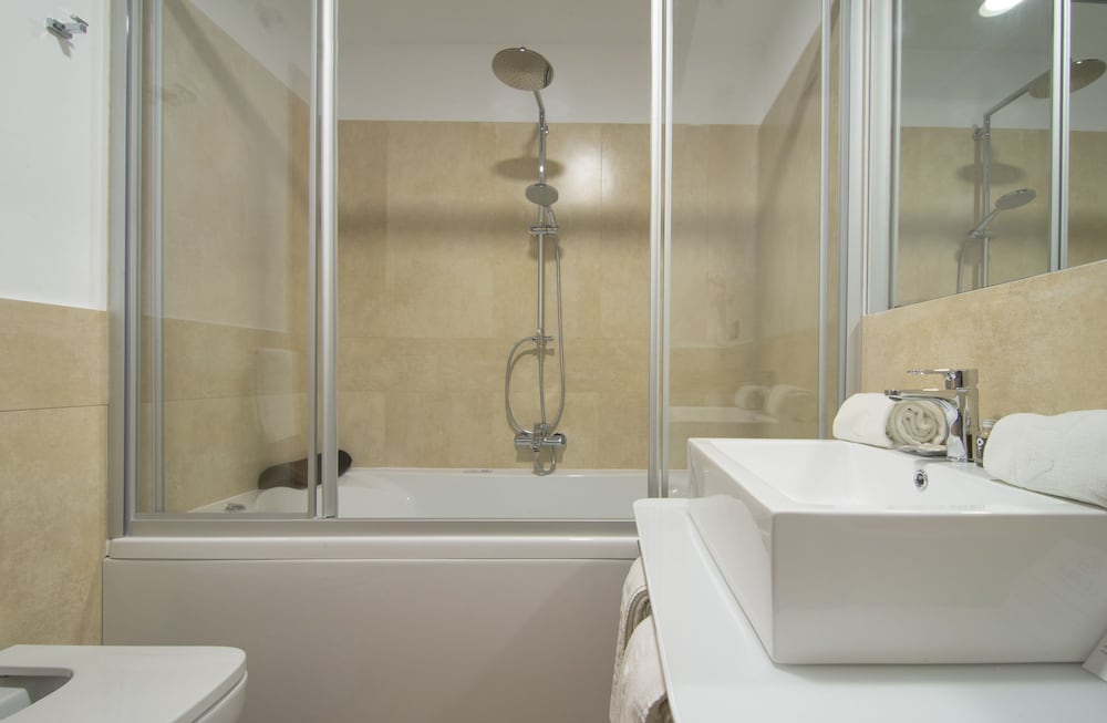 Фото Hostal La Lonja