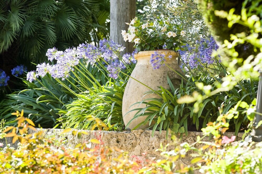 Фото La Bastide Saint Antoine