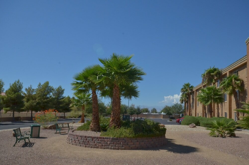 Фото Holiday Inn Express Las Vegas-Nellis, an Ihg Hotel