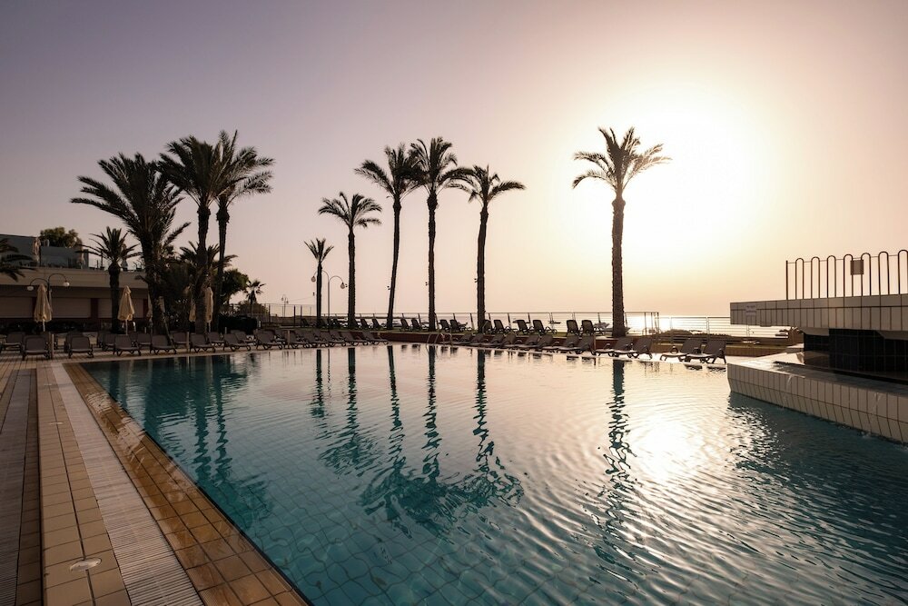 Фото Qawra Palace Resort & SPA