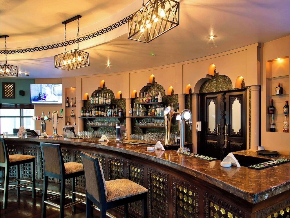 Фото Novotel Bahrain Al Dana Resort