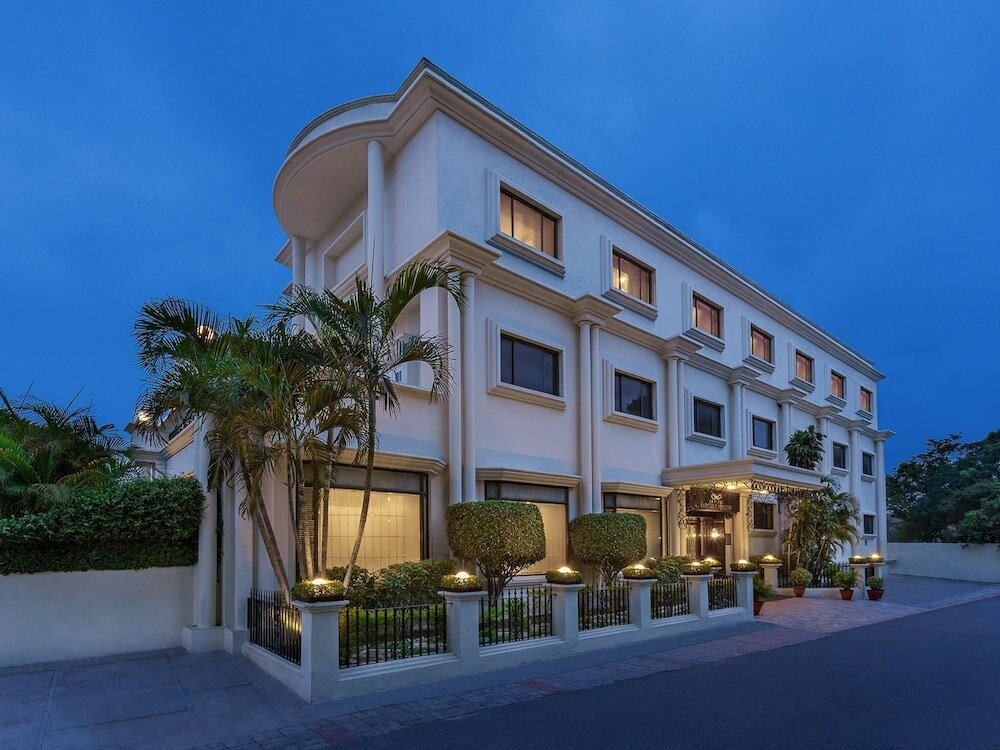 Фото отеля 1