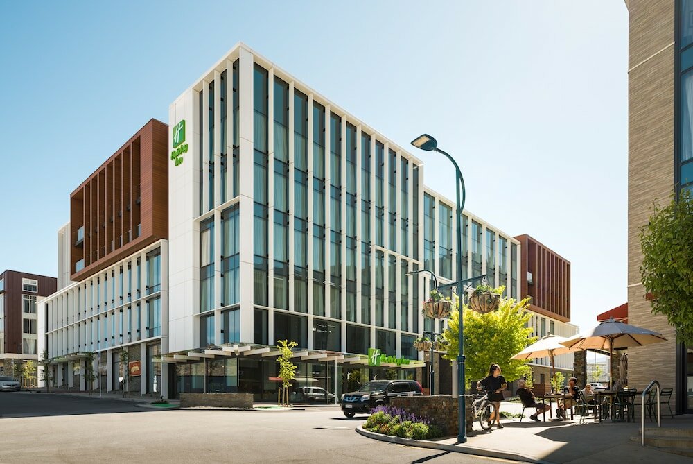 Фото Holiday Inn Queenstown Remarkables Park