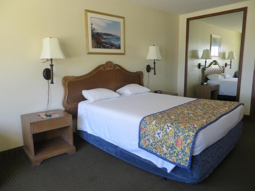 Фото Portside Inn & Suites