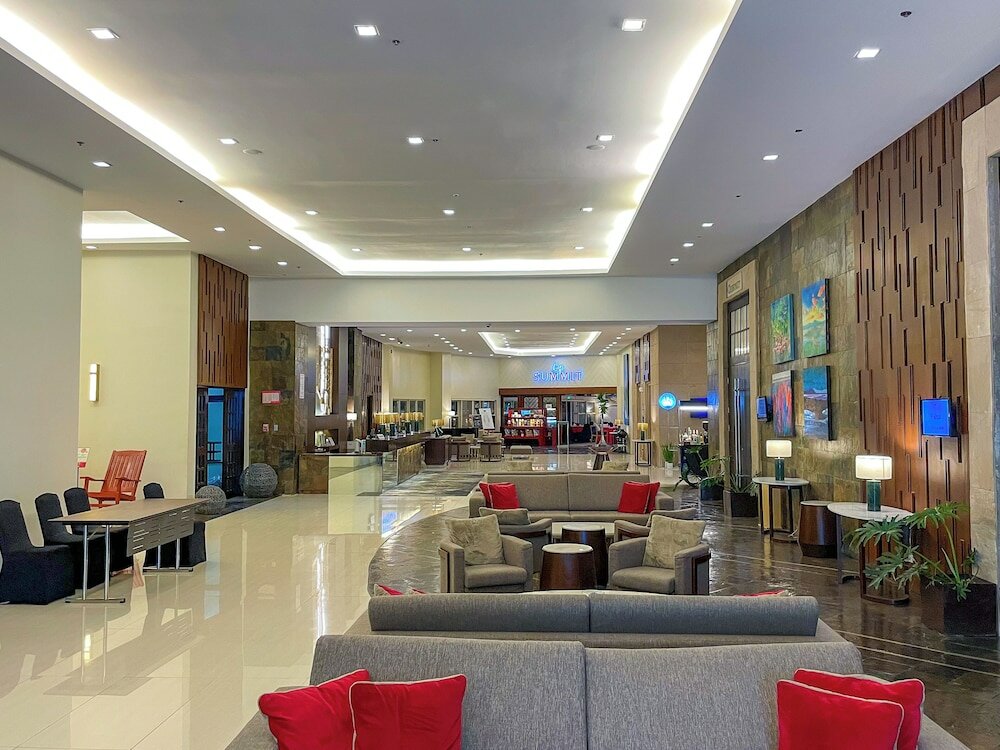 Фото Summit Ridge Tagaytay