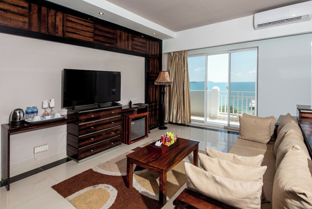 Фото Aristocrat Residence & Hotel