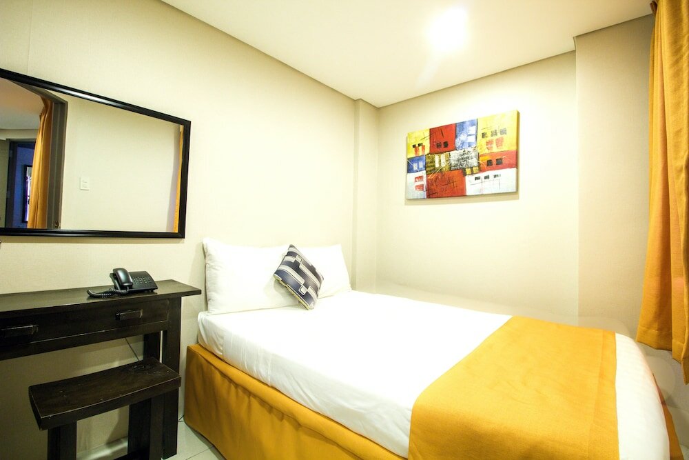 Фото Jade Hotel & Suites