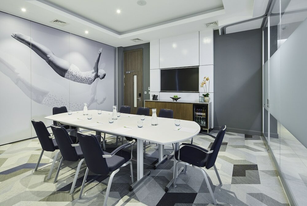 Фото Courtyard by Marriott Oxford South