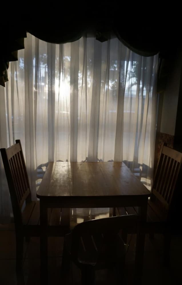 Фото Lylie Hotel