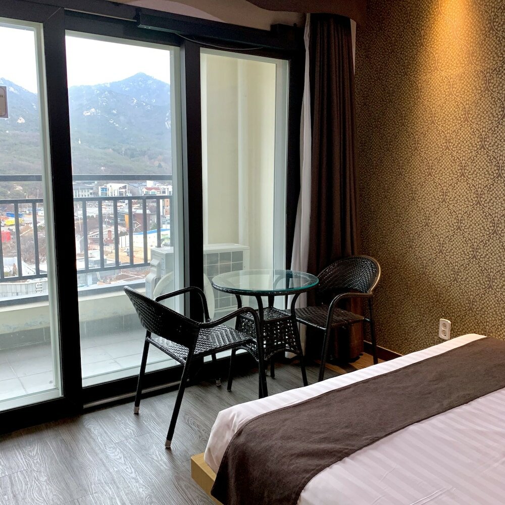 Фото CS Premier Hotel