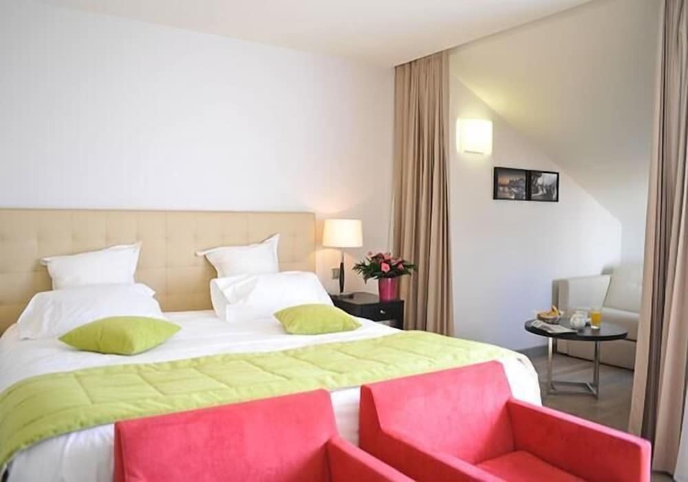 Фото Hotel De L'Universite