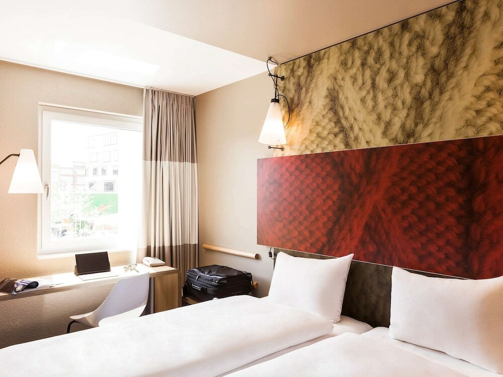 Фото отеля 3