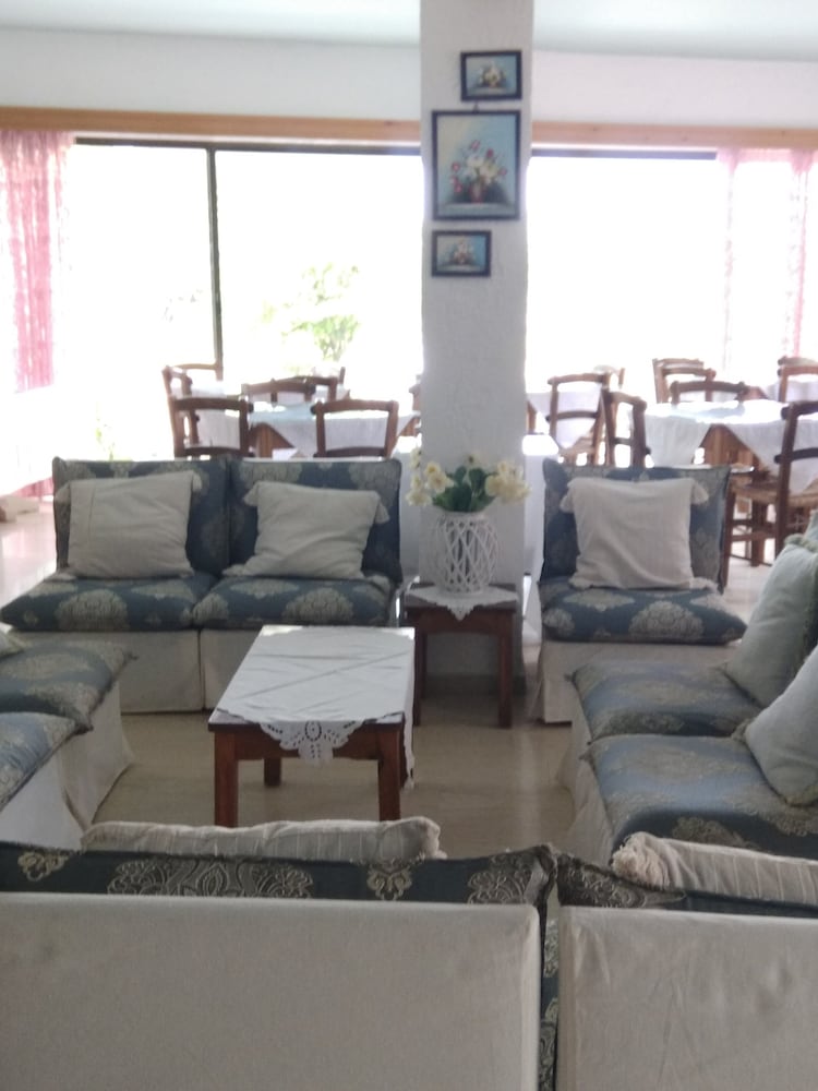 Фото Violetta Hotel