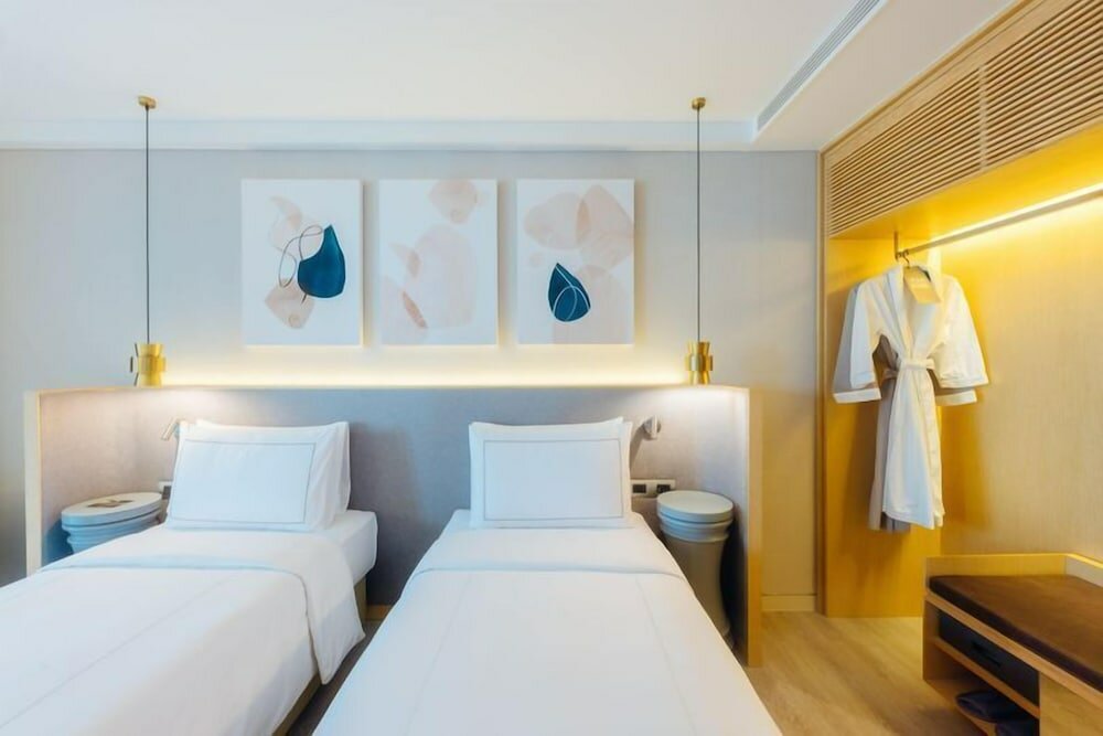 Фото Akyra Manor Chiang Mai