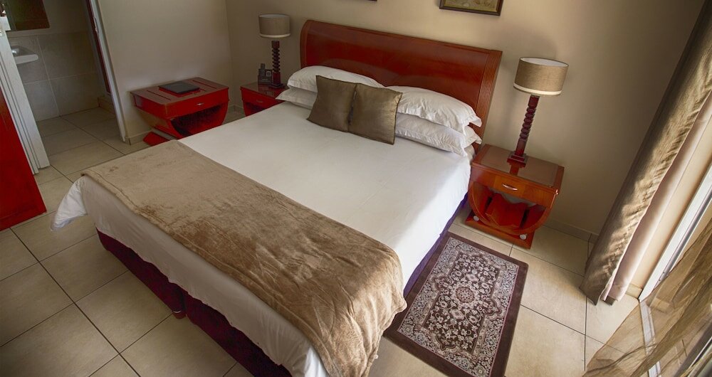 Фото Lakeview Boutique Hotel & Conference Center