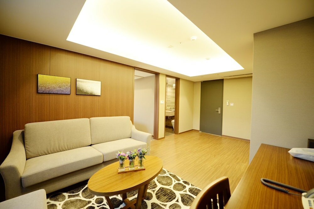 Фото Busan Business Hotel