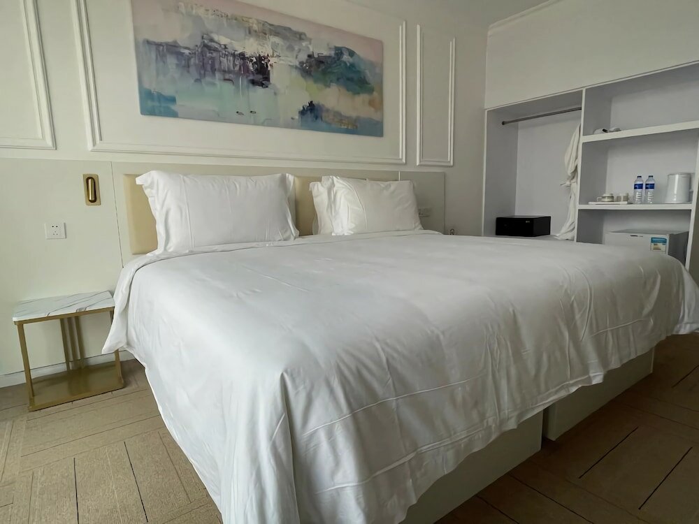 Фото Magnificent International Hotel Xintiandi People's Square