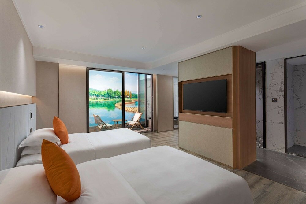 Фото Hawthorn by Wyndham Honghe Mile Hot Spring