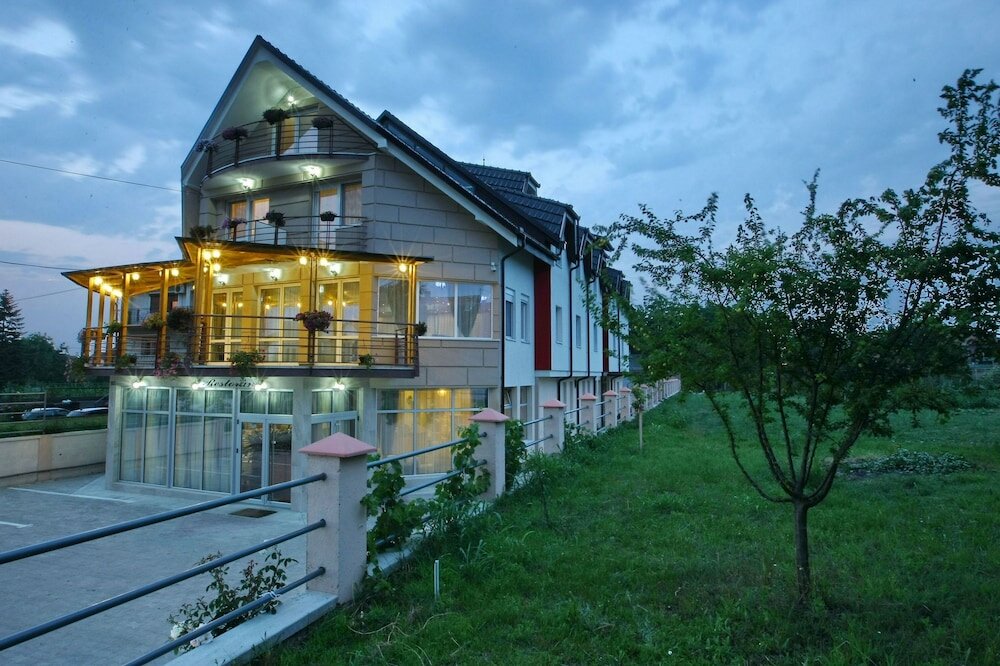 Фото Hotel Novella Uno