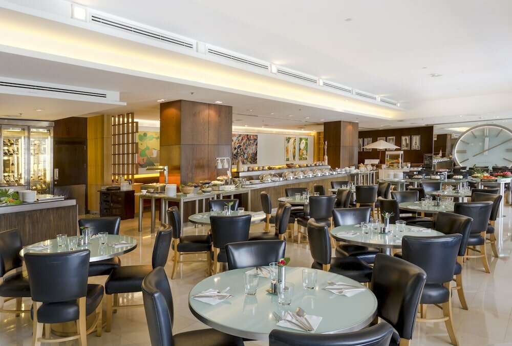 Фото The Davis Bangkok Hotel