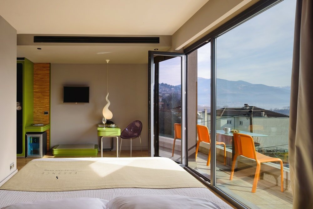 Фото Essence Living Exclusive