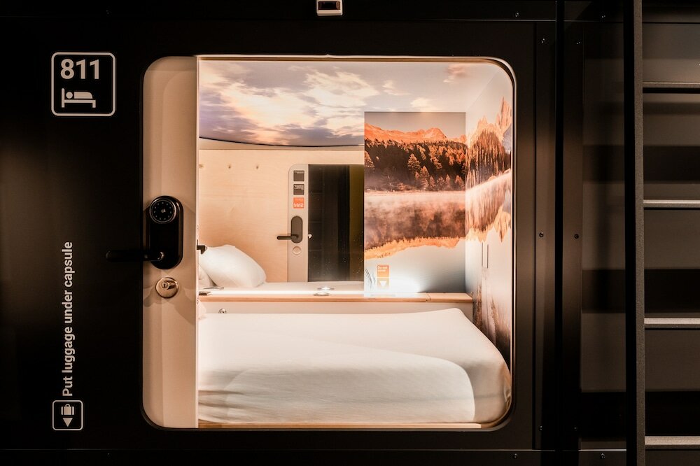 Фото Capsule Hotel - Alpine Garden Zurich Airport