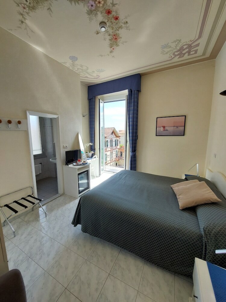 Фото Hotel Stella Rapallo