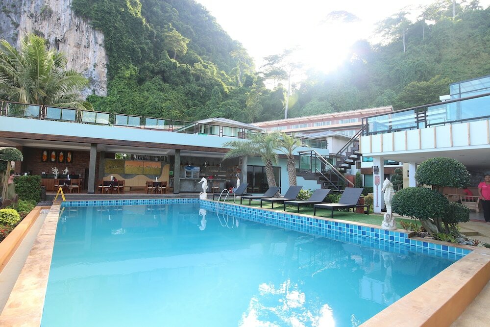 Фото Phi Phi Nice Beach Hotel Hip