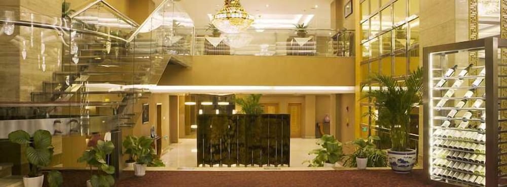 Фото The Hot Spring Hotel