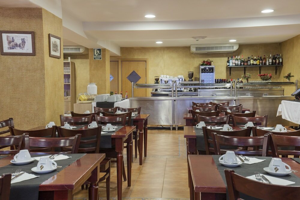 Фото Hotel Catalunya Ski